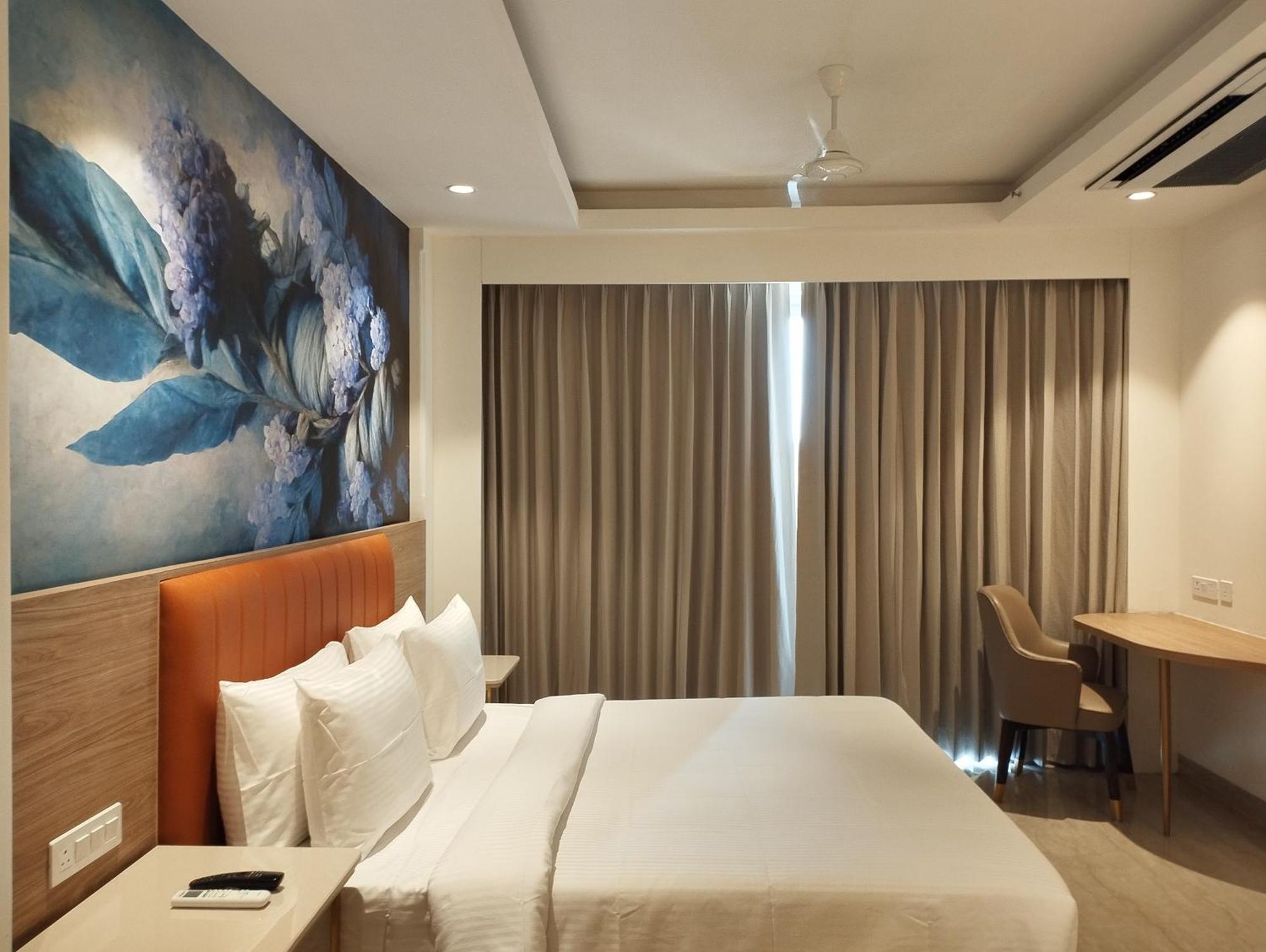 Alivaa Hotel Gurugram Sohna Road City Center Gurgaon Exteriör bild